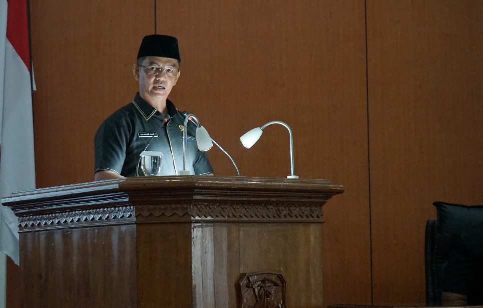 DPRD Pacitan Sampaikan Pemandangan Umum Fraksi-Fraksi terhadap Raperda Disabilitas